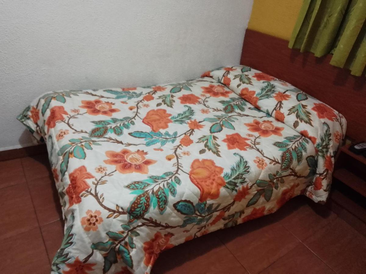 Hotel El Dorado La Candelaria Богота Экстерьер фото