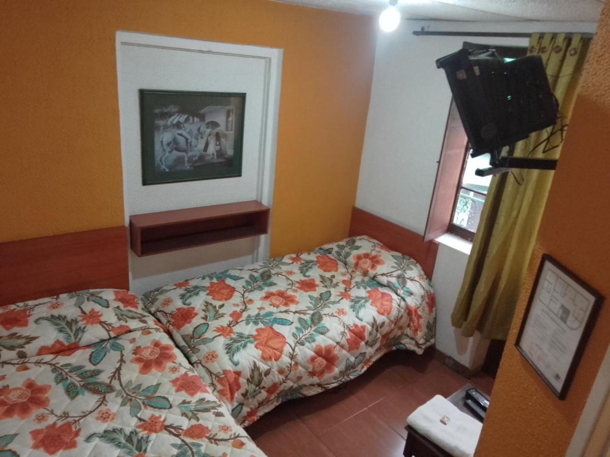 Hotel El Dorado La Candelaria Богота Экстерьер фото