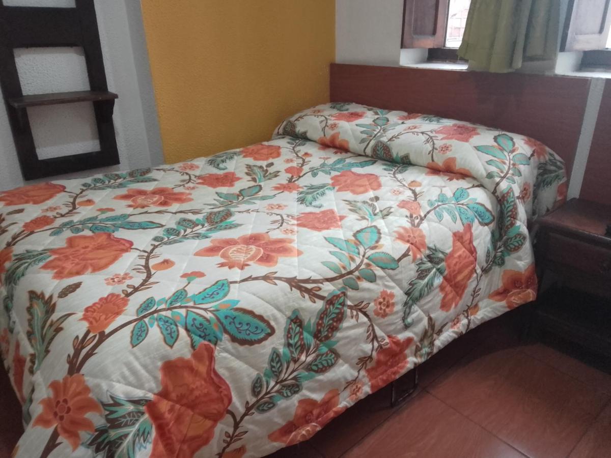 Hotel El Dorado La Candelaria Богота Экстерьер фото